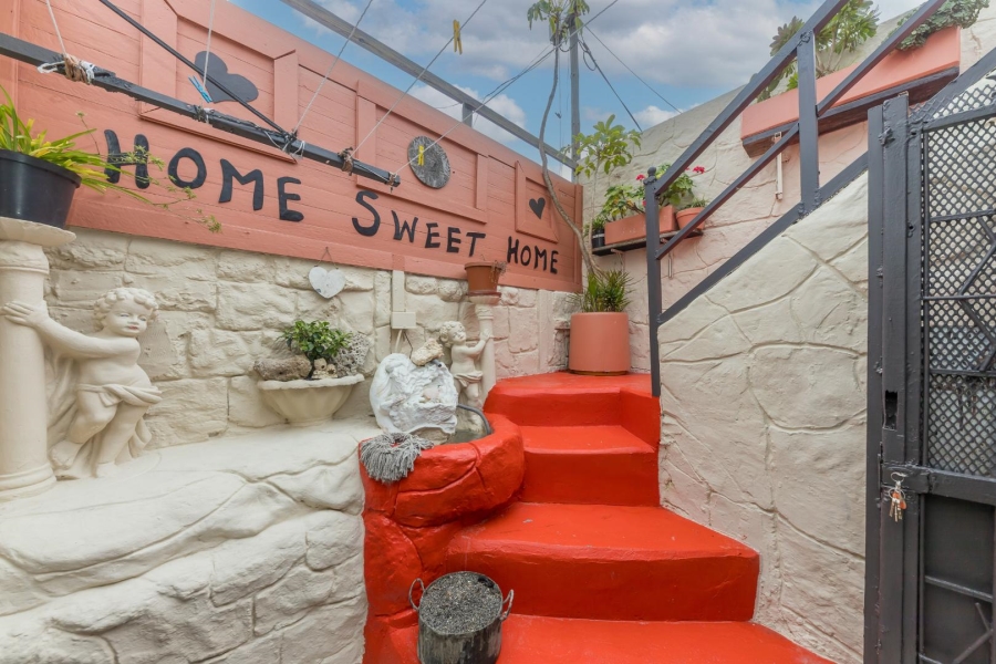 2 Bedroom Property for Sale in Brooklyn Western Cape